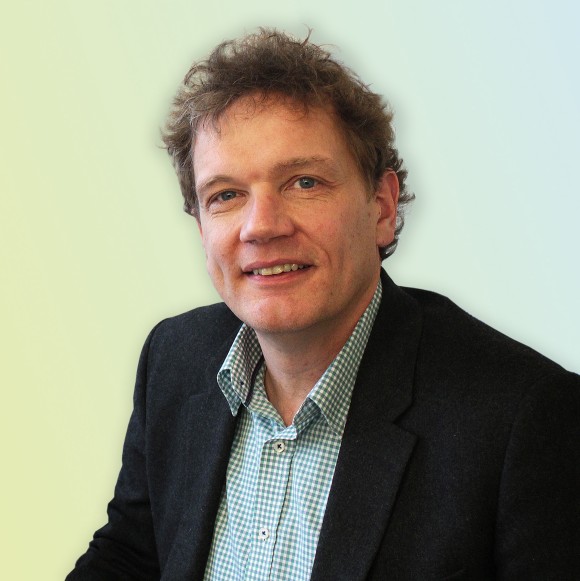 Dr. Christoph Hochstein