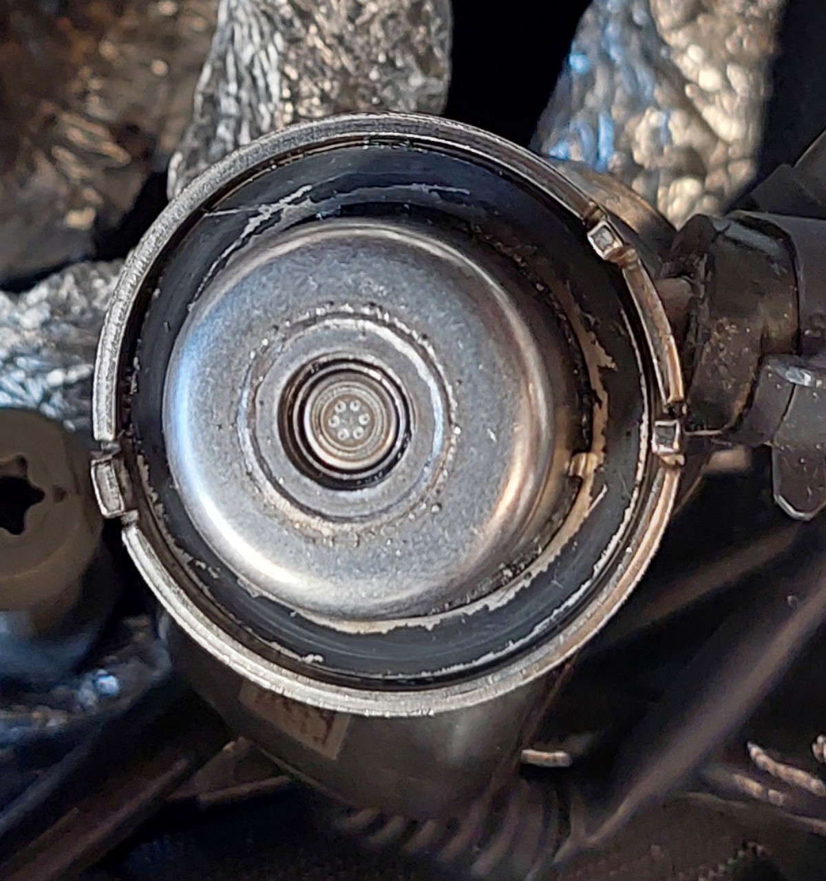 SCR Harnstoffinjektor nach der Reinigung mit dem microflex® 987 System-Wirkstoff SCR